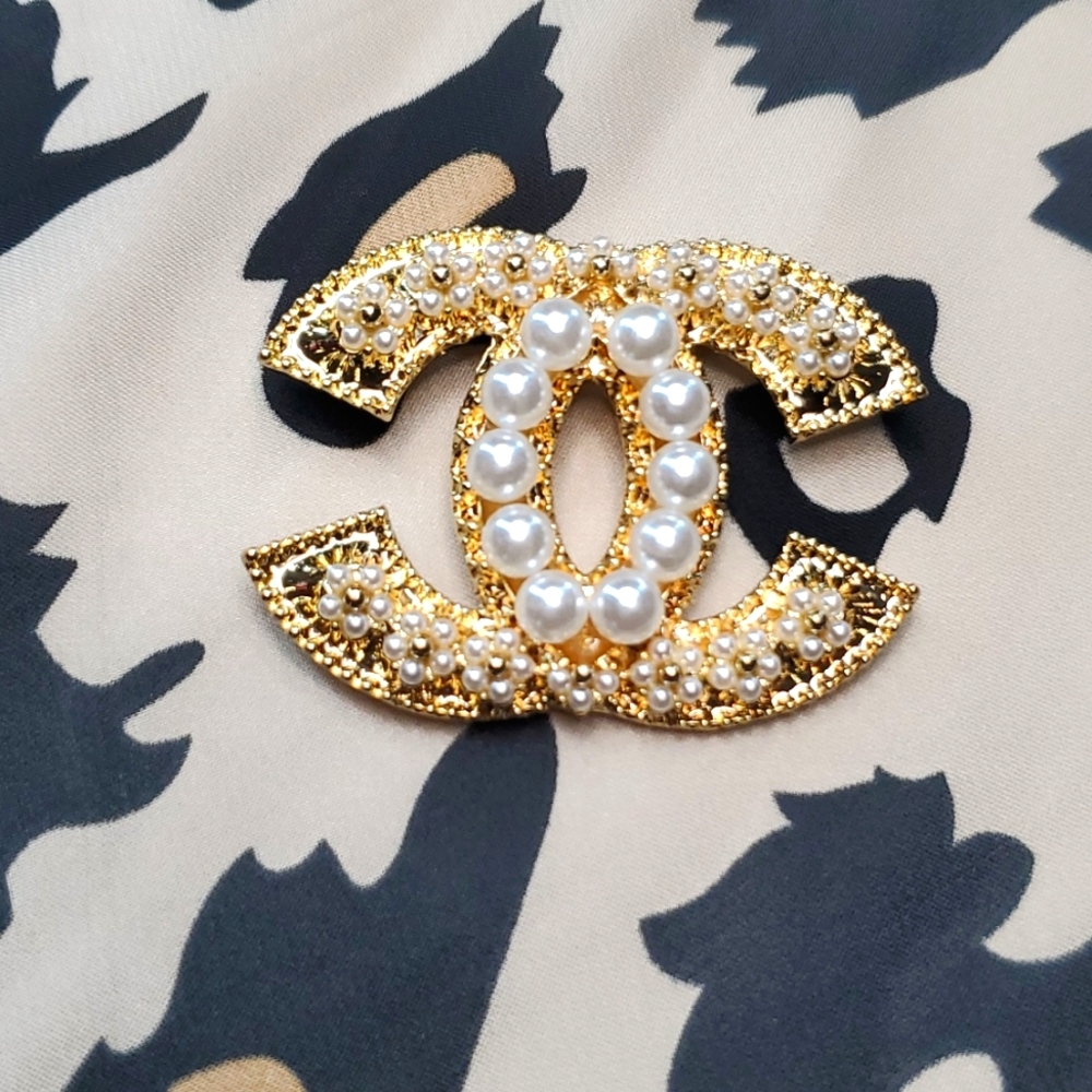Brooch
